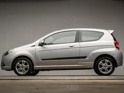 Grijs Gebruikt 2010 Chevrolet Aveo LS Hatchback | € 2.945 (Eerlijke prijs)