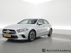 Grijs Gebruikt 2020 Mercedes A180 Business Hatchback | € 23.900 (Goede deal)