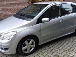 Grijs Gebruikt 2006 Mercedes B200 MPV | € 2.998 (Goede deal)