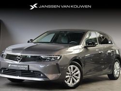 Grijs Gebruikt 2022 Opel Astra Edition Hatchback | € 17.895 (Eerlijke prijs)