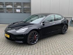 Zwart, andere lak Gebruikt 2020 Tesla Model 3 Performance Sedan | € 29.990 (Eerlijke prijs)