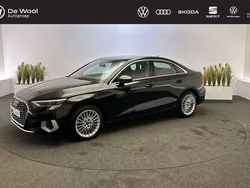 Zwart Gebruikt 2022 Audi A3 Advanced Sedan | € 26.900 (Eerlijke prijs)