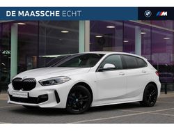 Wit Gebruikt 2023 BMW 118 M Sport Hatchback | € 29.950 (Eerlijke prijs)