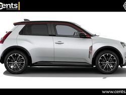 Wit Nieuw 2025 Renault R5 Komfort Hatchback | € 34.740 (Eerlijke prijs)