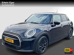Blauw Gebruikt 2023 Mini Cooper Classic Hatchback | € 19.950 (Eerlijke prijs)