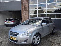 Grijs Gebruikt 2007 Kia Ceed Hatchback | € 4.495 (Eerlijke prijs)