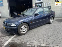 Blauw Gebruikt 2000 BMW 318 Executive Sedan | € 1.295 (Super prijs)