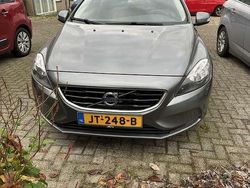 Gebruikt 2015 Volvo V40 Momentum Sedan | € 7.500 (Eerlijke prijs)