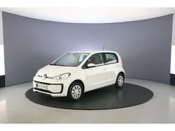 Pure white Gebruikt 2023 VW up! move up! Hatchback | € 16.900 (Eerlijke prijs)