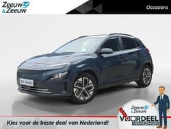 Dark teal metallic (tg8) Gebruikt 2023 Hyundai Kona SUV | € 21.950 (Goede deal)