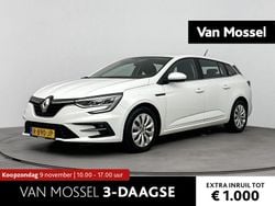 Wit Gebruikt 2021 Renault Mégane GrandTour Business Stationwagen | € 18.435 (Goede deal)