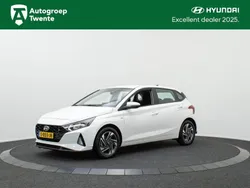 Wit Gebruikt 2023 Hyundai i20 Comfort Hatchback | € 18.900 (Eerlijke prijs)