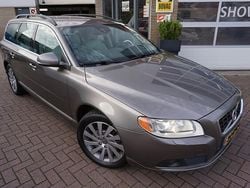 Grijs Gebruikt 2011 Volvo V70 Stationwagen | € 4.945