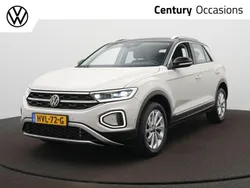 Grijs Gebruikt 2024 VW T-Roc Style SUV | € 33.900 (Eerlijke prijs)