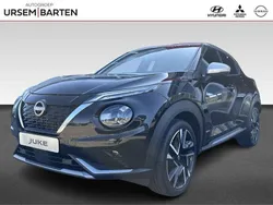 Pearl black met zilver dak (zwart metallic) Nieuw 2025 Nissan Juke Pack SUV | € 33.230 (Eerlijke prijs)
