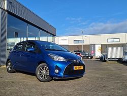 Blauw Gebruikt 2014 Toyota Yaris Hatchback | € 7.749 (Goede deal)