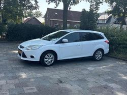 Wit Gebruikt 2012 Ford Focus Trend Stationwagen | € 4.549 (Eerlijke prijs)