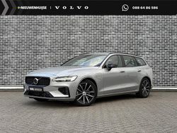 Grijs Gebruikt 2022 Volvo V60 Plus Stationwagen | € 47.894 (Iets duurder)