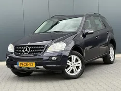 Blauw Gebruikt 2007 Mercedes 320 SUV | € 10.895 (Duur)