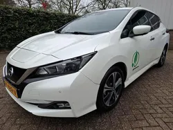 Wit, metallic lak Gebruikt 2019 Nissan Leaf N-Connecta Hatchback | € 8.450 (Super prijs)