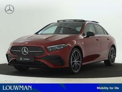 Rood, metallic lak Nieuw 2025 Mercedes A250 Business Sedan | € 50.164