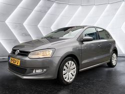 Grijs (metallic) Gebruikt 2013 VW Polo Hatchback | € 5.940 (Eerlijke prijs)
