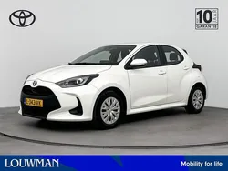 Wit Gebruikt 2021 Toyota Yaris Active Hatchback | € 20.995 (Eerlijke prijs)