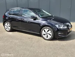 Zwart Gebruikt 2014 VW Golf VII Highline Hatchback | € 7.950 (Eerlijke prijs)