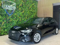 Zwart, metallic lak Gebruikt 2021 Audi A3 Sportback e-tron Business Sedan | € 23.890 (Super prijs)