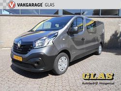 Grijs Gebruikt 2017 Renault Trafic Van | € 14.950