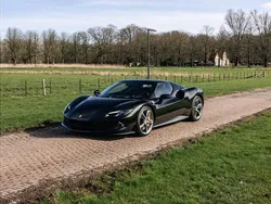 Zwart Gebruikt 2023 Ferrari 296 Coupé | € 325.000
