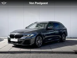 Grijs Gebruikt 2022 BMW 530e Executive Stationwagen | € 43.900 (Eerlijke prijs)
