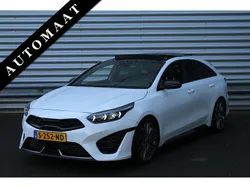 Wit Gebruikt 2023 Kia ProCeed GT-Line Hatchback | € 28.950 (Eerlijke prijs)