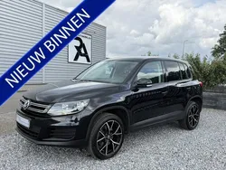 Zwart, metallic lak Gebruikt 2013 VW Tiguan SUV | € 11.950 (Eerlijke prijs)