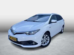 Wit Gebruikt 2018 Toyota Auris Touring Sports Plus Stationwagen | € 16.999 (Eerlijke prijs)