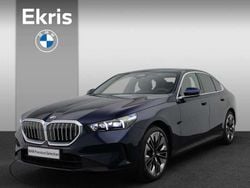 Blauw Gebruikt 2024 BMW 520 Comfort Edition Sedan | € 52.900