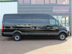 Zwart Nieuw 2024 Mercedes Sprinter Van | € 51.750