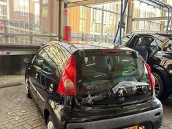 Zwart Gebruikt 2006 Peugeot 107 Hatchback | € 2.100 (Goede deal)