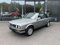Grijs Gebruikt 1987 BMW 325 Cabriolet | € 27.500