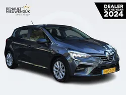Grijs Gebruikt 2021 Renault Clio V Intens Hatchback | € 15.900 (Eerlijke prijs)