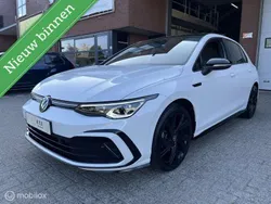 Wit Gebruikt 2022 VW Golf VIII R-line Hatchback | € 30.950 (Eerlijke prijs)