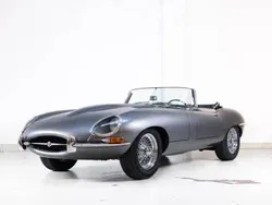 Grijsopalescent silver grey Gebruikt 1965 Jaguar E-Type Cabriolet | € 189.500