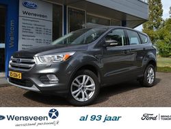 Grijs Gebruikt 2017 Ford Kuga Trend SUV | € 16.690 (Goede deal)