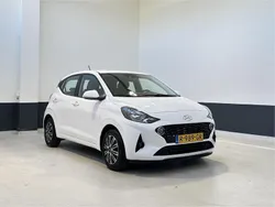 Wit Gebruikt 2022 Hyundai i10 Comfort Hatchback | € 11.949 (Eerlijke prijs)