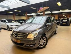 Grijs Gebruikt 2009 Mercedes B160 MPV | € 2.950 (Super prijs)
