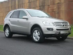Zilver Gebruikt 2005 Mercedes 350 SUV | € 17.945 (Duur)
