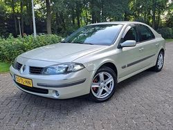 Groen Gebruikt 2006 Renault Laguna II Business Hatchback | € 2.399