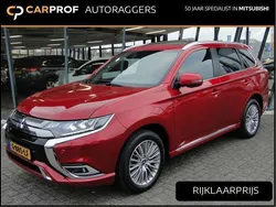 Rood Gebruikt 2019 Mitsubishi Outlander P-HEV Instyle SUV | € 26.945 (Iets duurder)