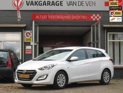 Wit Gebruikt 2017 Hyundai i30 Stationwagen | € 13.000 (Eerlijke prijs)