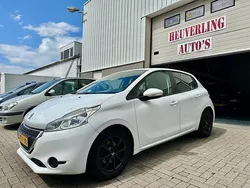 Wit Gebruikt 2013 Peugeot 208 Active Hatchback | € 3.399 (Eerlijke prijs)